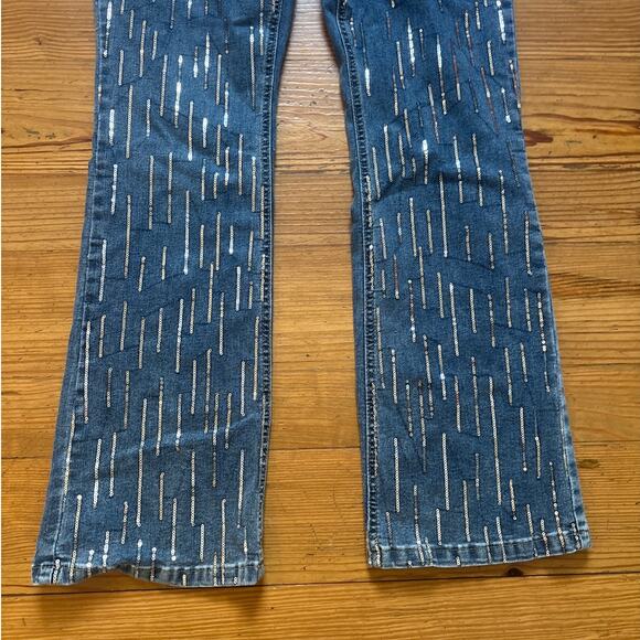 Almost Famous medium wash denim silver sequin boot cut jeans SIZE 11 - Picture 2 of 5